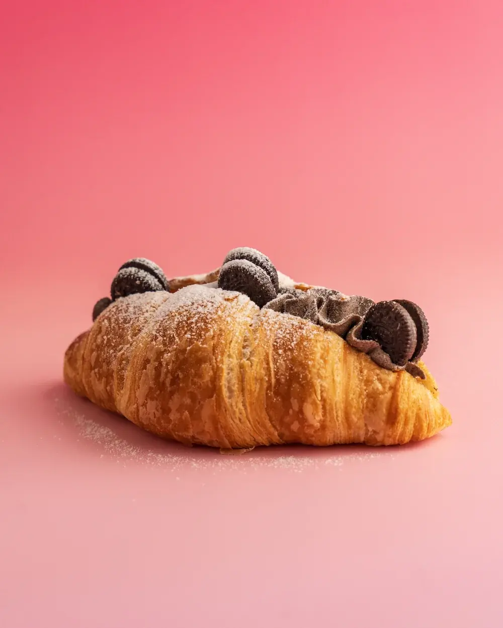 Oreo Vanilla Croissant