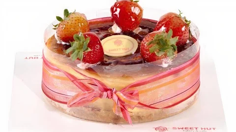 Strawberry Cheese 6"